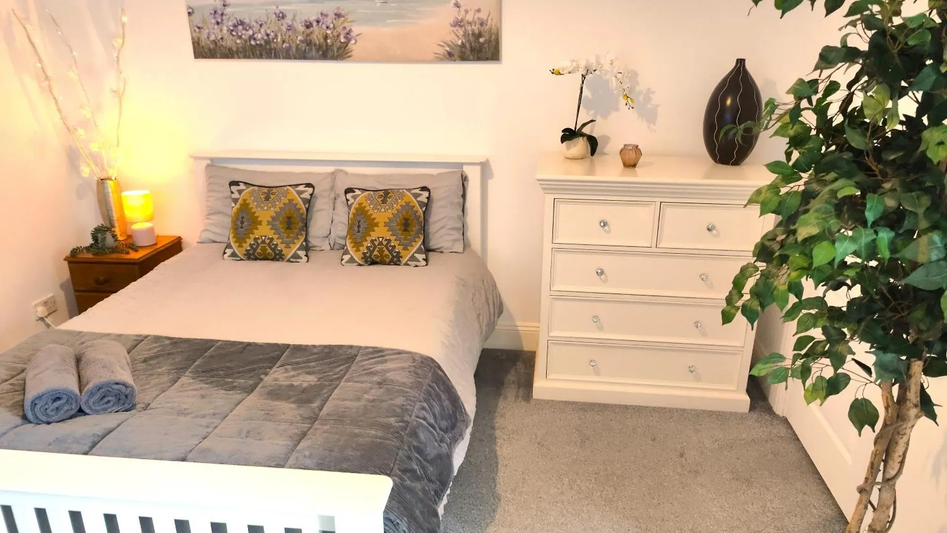 Cosy Bee And Apartment Bournemouth Bed & Breakfast