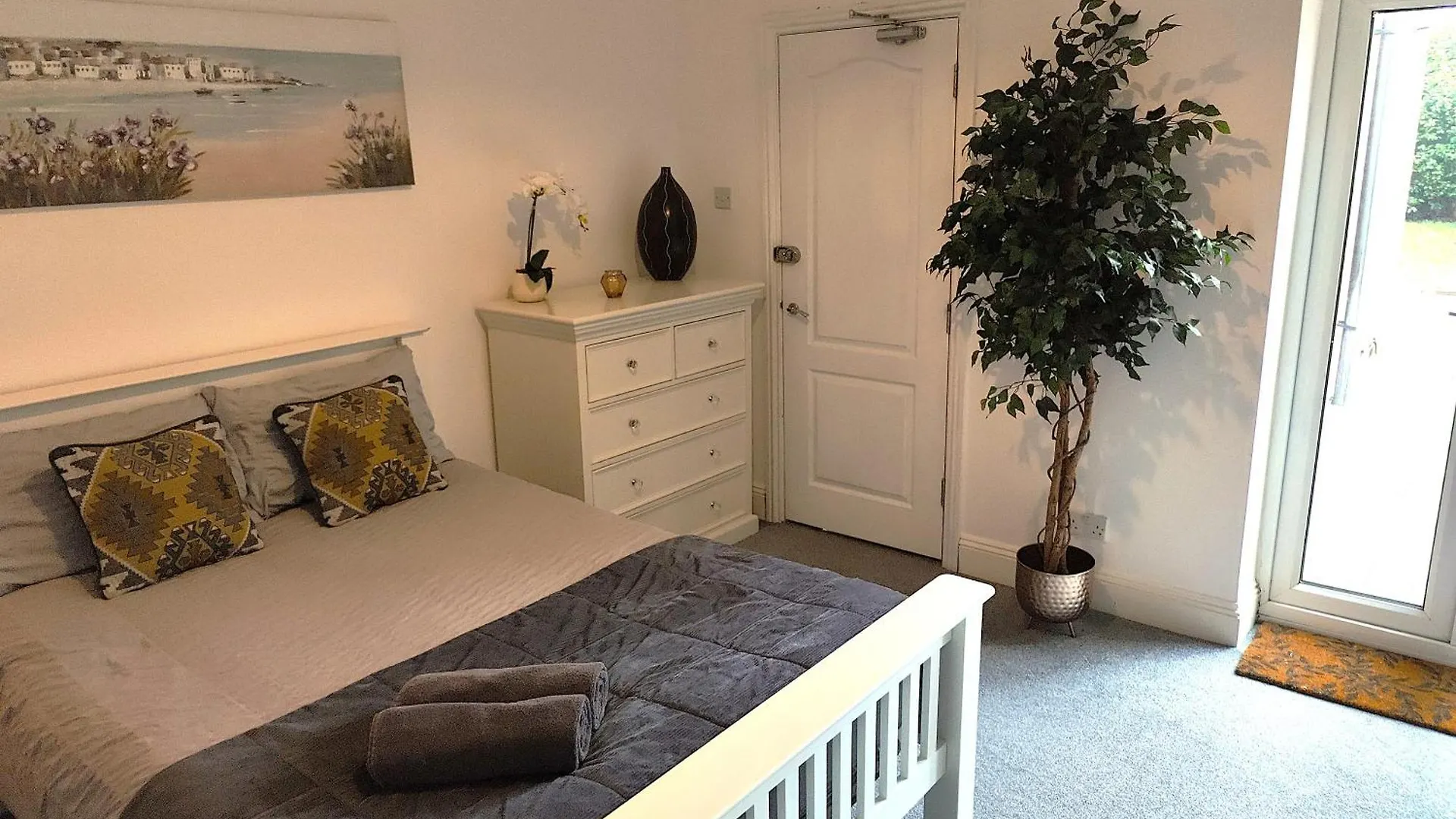 Bed & Breakfast Cosy Bee And Apartment Bournemouth United Kingdom